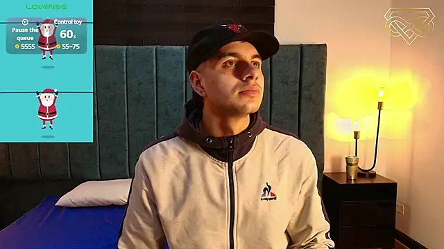 Amadeo Wild online show from December 2024 03:37:01 PM