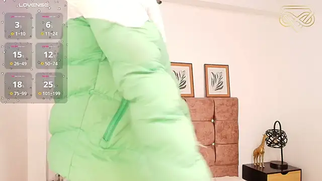 Amadeo Wild online show from January 2025 05:30:01 PM