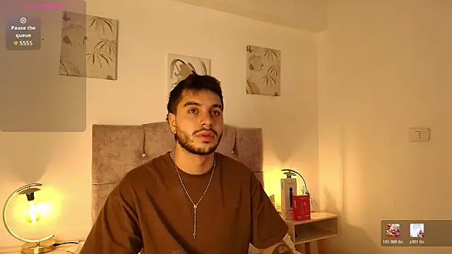 Amadeo Wild online show from April 2026 04:01:01 AM