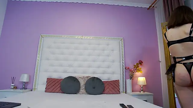 Lenna Paul online show from January 2026 05:13:02 AM