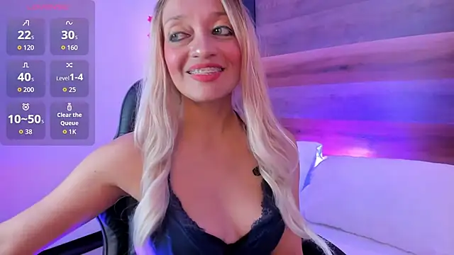 Snapshot of emma_collson chatting on October 2025 03:45:02 PM emma collson online show from October 2025 03:45:02 PM