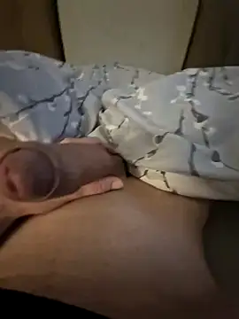 CoupleFun80x online show from April 2026 07:09:01 AM