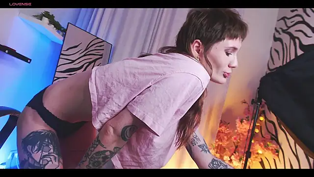 Fog Foggy Love online show from October 2025 08:49:02 PM