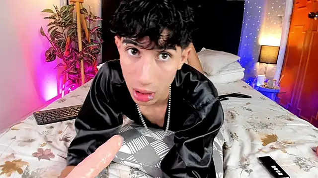 Snapshot of novaybrian chatting on January 2025 02:02:02 PM novaybrian online show from January 2025 02:02:02 PM