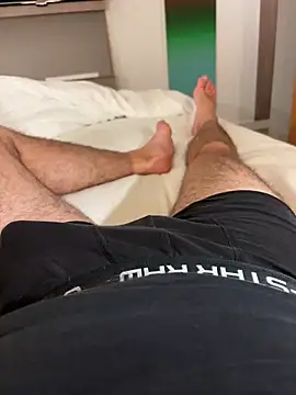 Snapshot of mrniceguy198 chatting on October 2025 10:18:01 PM mrniceguy198 online show from October 2025 10:18:01 PM