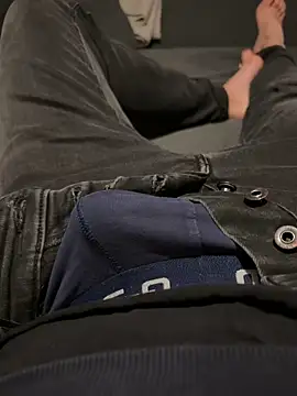 Snapshot of mrniceguy198 chatting on March 2026 08:12:02 PM mrniceguy198 online show from March 2026 08:12:02 PM