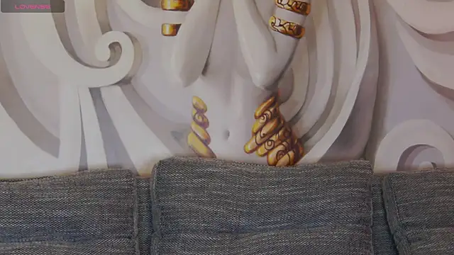 hailey peach online show from October 2025 04:58:02 PM