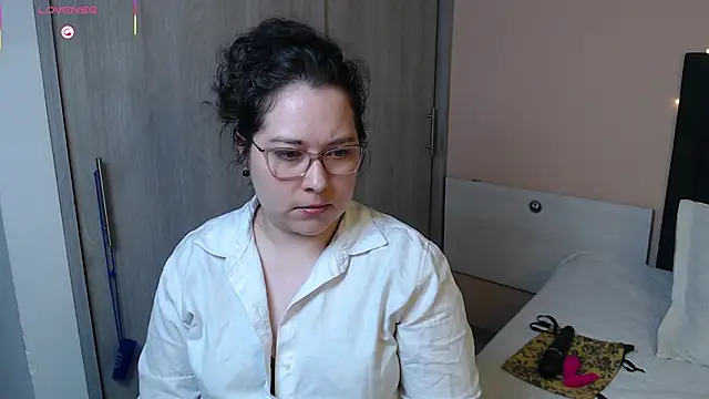 Snapshot of May_Carlier chatting on March 2025 11:11:01 PM May Carlier online show from March 2025 11:11:01 PM