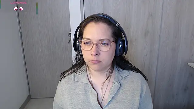 Snapshot of May_Carlier chatting on October 2025 08:09:02 PM May Carlier online show from October 2025 08:09:02 PM