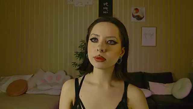 Snapshot of Lazzy_Lizzy chatting on December 2024 06:36:01 AM Lazzy Lizzy online show from December 2024 06:36:01 AM