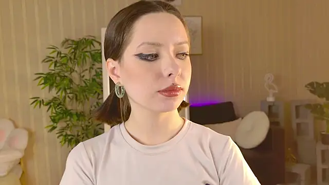 Snapshot of Lazzy_Lizzy chatting on December 2024 10:45:02 AM Lazzy Lizzy online show from December 2024 10:45:02 AM