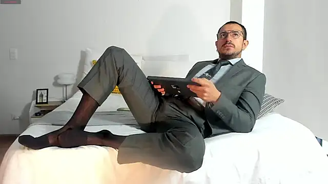 Snapshot of pablo-rincon95 chatting on July 2026 01:03:02 PM pablo-rincon95 online show from July 2026 01:03:02 PM