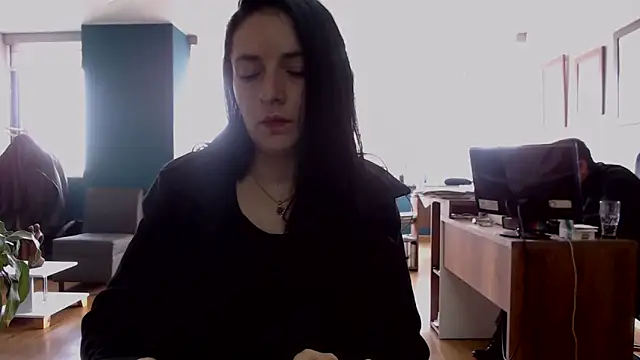 Snapshot of amellie_ros chatting on March 2025 02:42:02 PM amellie ros online show from March 2025 02:42:02 PM