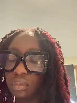 Snapshot of spicysugar74 chatting on December 2024 05:10:02 PM spicysugar74 online show from December 2024 05:10:02 PM