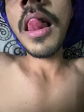 Snapshot of Privateseducer chatting on March 2025 05:32:02 AM Privateseducer online show from March 2025 05:32:02 AM