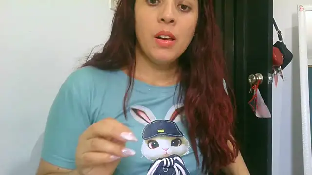 Anne kis online show from September 2025 05:35:01 PM