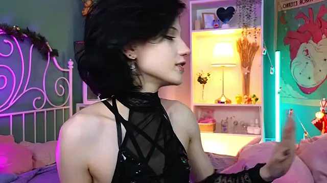 Snapshot of dark_vamp_ chatting on December 2024 09:17:02 PM dark vamp  online show from December 2024 09:17:02 PM