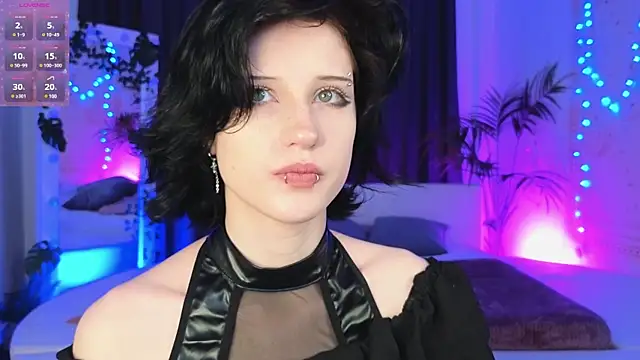 Snapshot of dark_vamp_ chatting on January 2025 11:38:02 AM dark vamp  online show from January 2025 11:38:02 AM