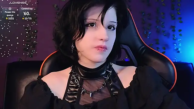 Snapshot of dark_vamp_ chatting on January 2025 12:28:01 AM dark vamp  online show from January 2025 12:28:01 AM