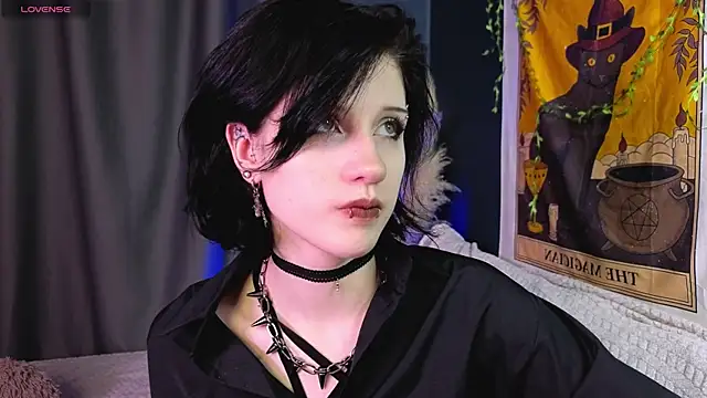 Snapshot of dark_vamp_ chatting on January 2025 03:43:01 PM dark vamp  online show from January 2025 03:43:01 PM