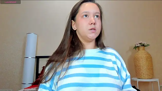 Mira Karter online show from October 2025 11:43:01 AM