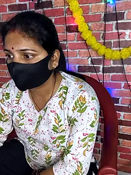 PeaCoooock online show from April 2026 04:38:01 PM