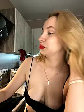 Kitty Katrine online show from October 2025 04:07:02 PM