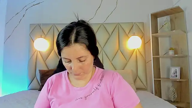 angelswets online show from January 2026 02:41:01 PM