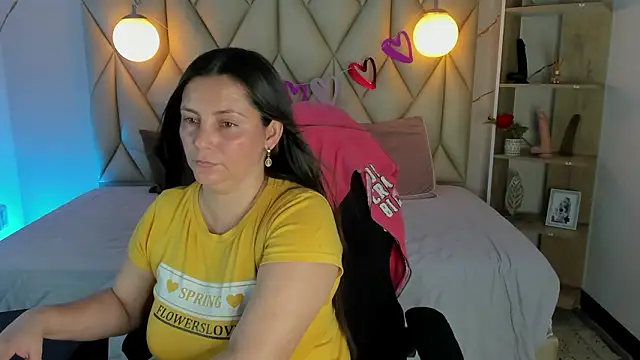 angelswets online show from March 2026 02:43:01 PM