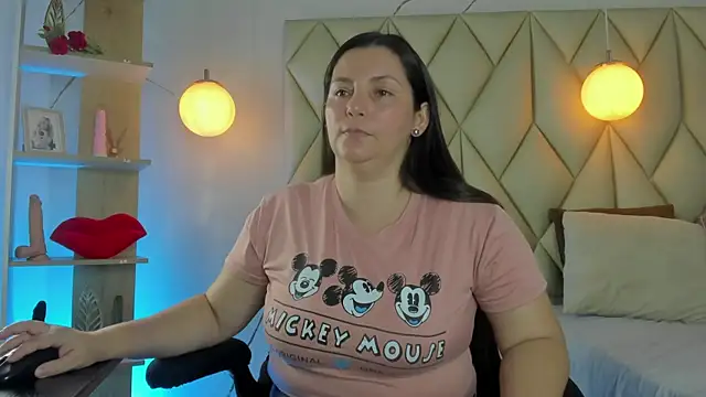 Snapshot of angelswets chatting on April 2026 01:58:02 PM angelswets online show from April 2026 01:58:02 PM