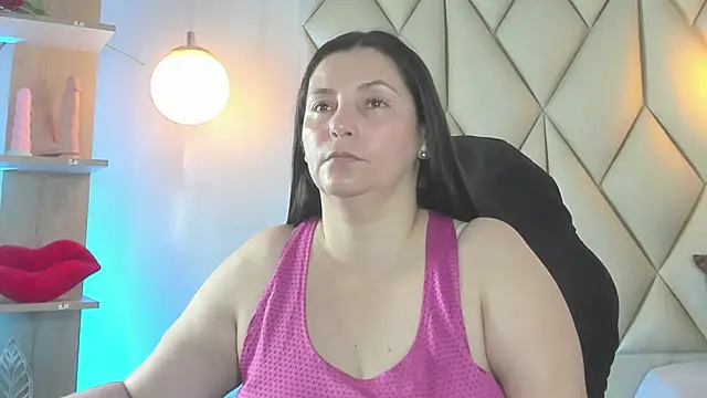 Snapshot of angelswets chatting on April 2026 01:46:01 PM angelswets online show from April 2026 01:46:01 PM