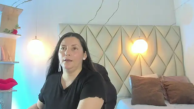 Snapshot of angelswets chatting on May 2026 02:00:01 PM angelswets online show from May 2026 02:00:01 PM