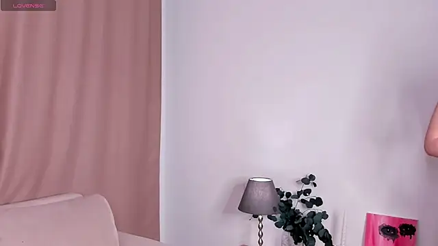 sincere shyness online show from February 2025 06:40:02 PM