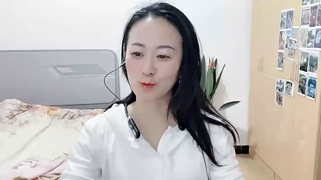 fanfan-FF online show from March 2025 12:02:02 PM