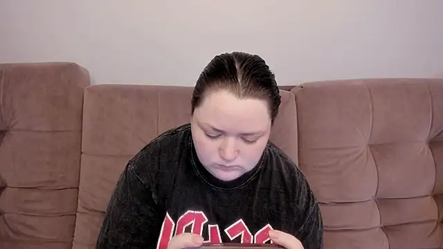 Snapshot of Alex_m chatting on June 2026 07:33:02 AM Alex m online show from June 2026 07:33:02 AM