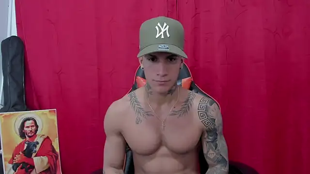 pettergrey1 online show from March 2025 09:58:02 PM