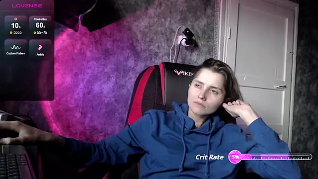 womanstrong78 online show from September 2025 04:44:01 AM