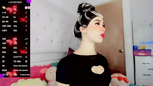 Snapshot of New_Doll chatting on February 2025 08:22:01 AM New Doll online show from February 2025 08:22:01 AM