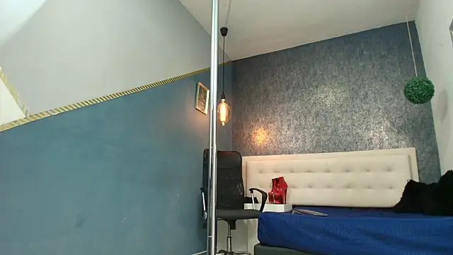 Erick Zhimerman online show from October 2025 02:42:02 AM