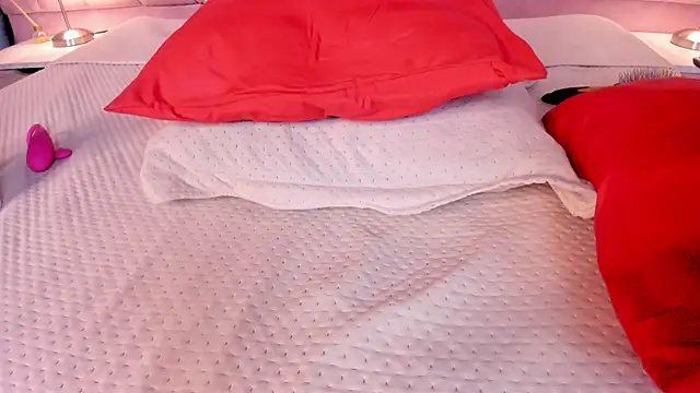 x milu online show from February 2025 10:58:01 PM