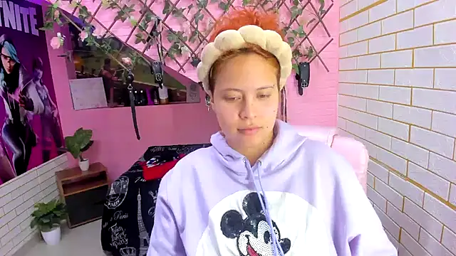 marcellaa303av online show from February 2026 03:04:01 AM