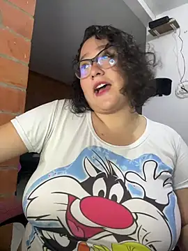 CinnamonCookiez online show from January 2025 03:05:02 AM