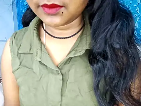 Snapshot of Muktha chatting on March 2026 05:02:02 AM Muktha online show from March 2026 05:02:02 AM