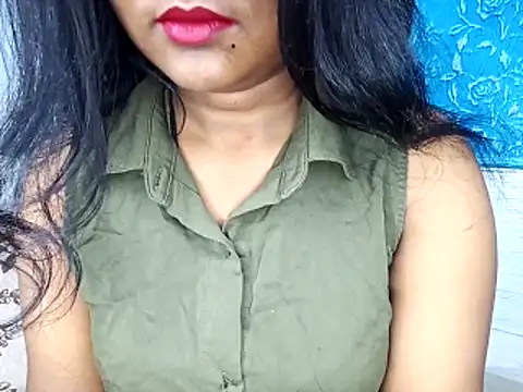 Snapshot of Muktha chatting on March 2026 03:44:01 AM Muktha online show from March 2026 03:44:01 AM