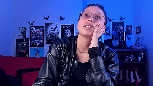 lilith-deveraux online show from April 2026 03:42:02 PM