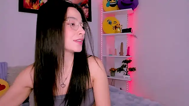 Manuelaa mejiia online show from October 2025 02:03:01 PM