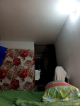 Karii-R online show from April 2026 05:43:01 PM