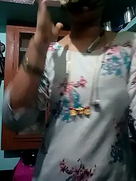 Snapshot of gunjan22 chatting on December 2024 06:10:02 AM gunjan22 online show from December 2024 06:10:02 AM