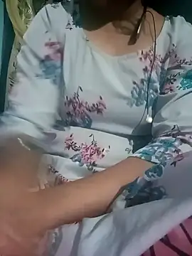 Snapshot of gunjan22 chatting on January 2025 04:02:02 PM gunjan22 online show from January 2025 04:02:02 PM