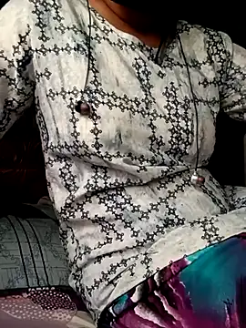 Snapshot of gunjan22 chatting on March 2025 05:41:02 AM gunjan22 online show from March 2025 05:41:02 AM